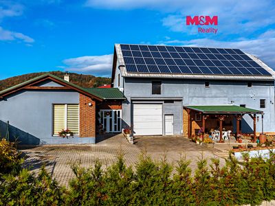 Prodej rodinného domu 207 m², pozemek 2307 m²