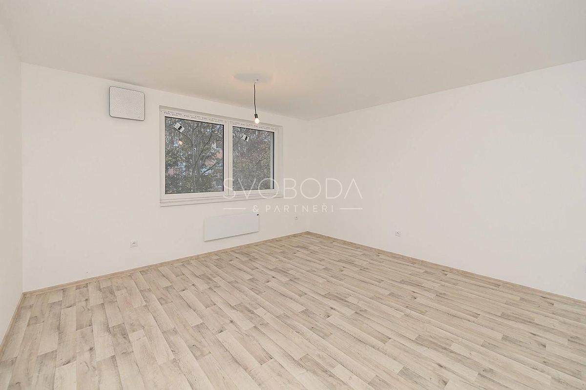 Pronájem bytu 2+kk 47 m² – fotografie 3