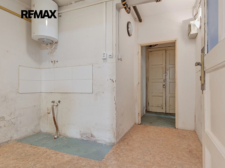 Gewerbefläche zum Kauf, 77 m² (13 von 23)