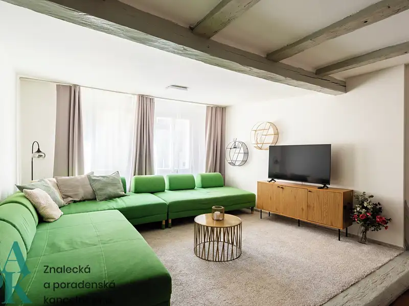 Prodej bytu atypický 169 m², Praha – náhled fotky 1