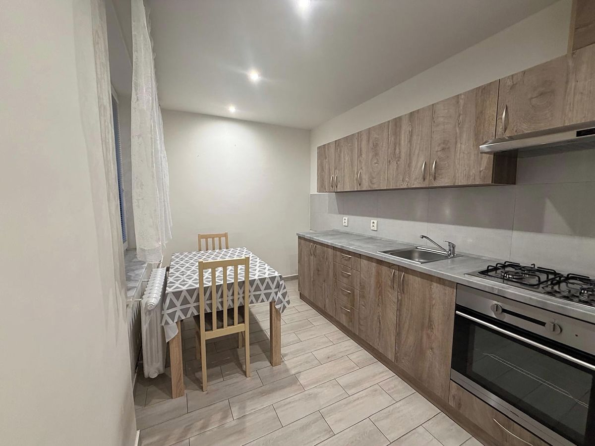 Pronájem bytu 1+1 35 m²