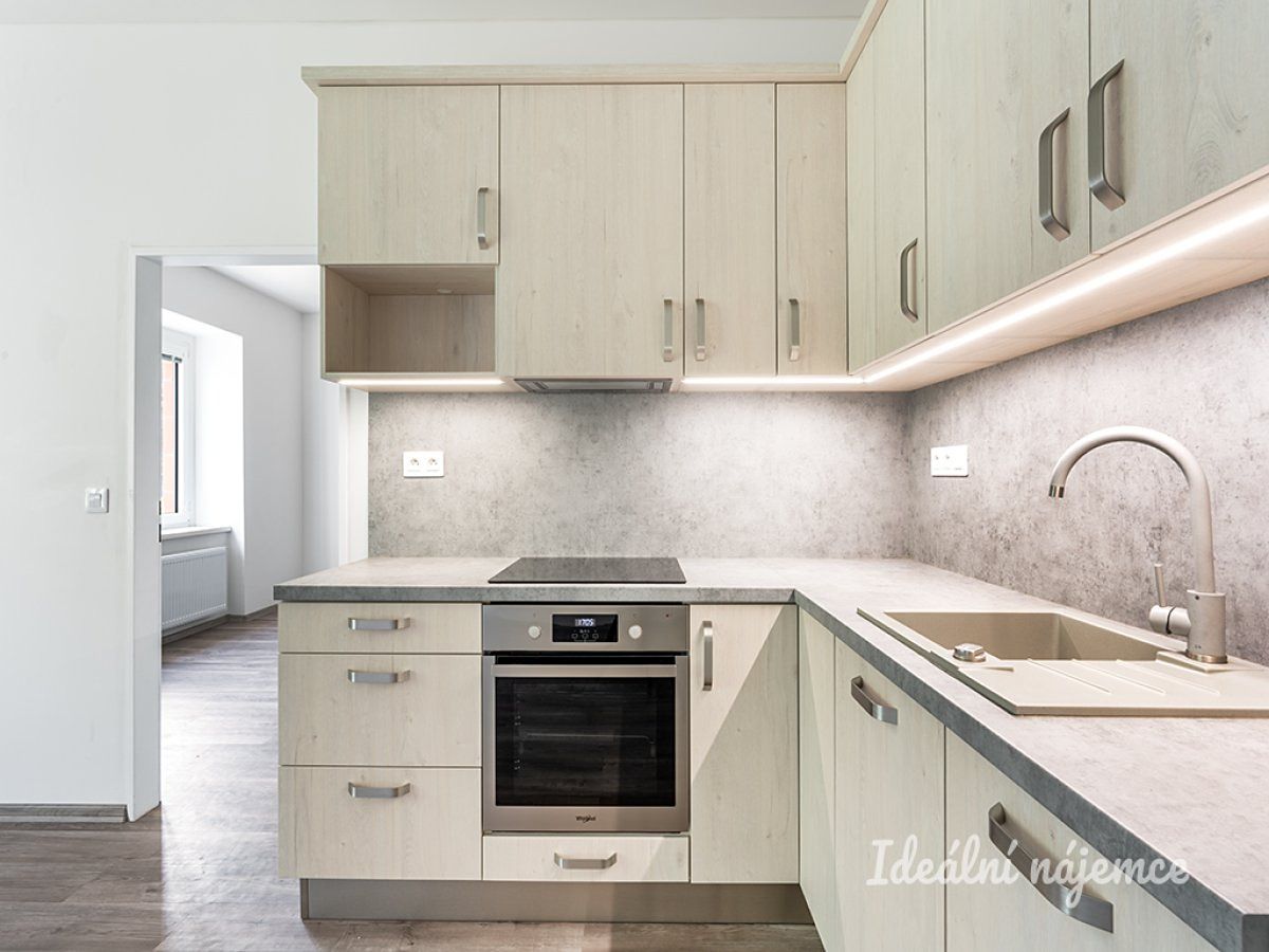 Pronájem bytu 2+kk 60 m²