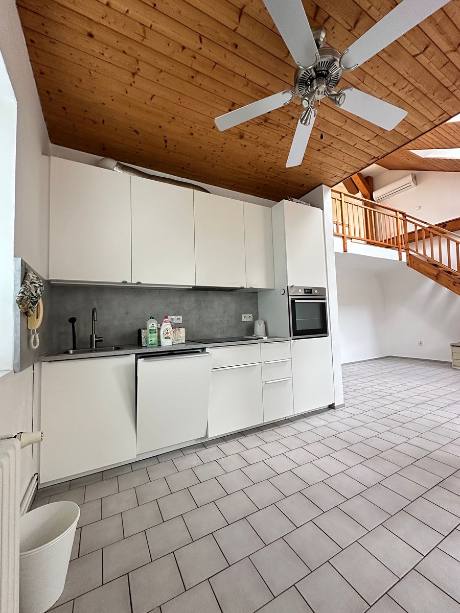 Pronájem bytu 3+kk 89 m² – fotografie 2