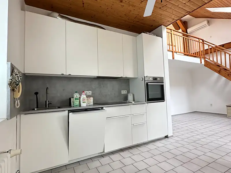 Pronájem bytu 3+kk 89 m², Praha – náhled fotky 2