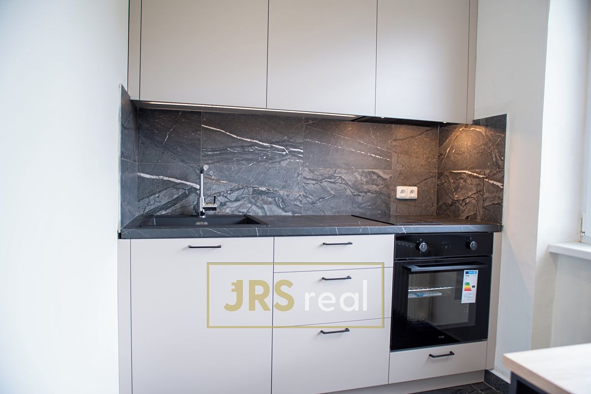 Pronájem bytu 1+kk 32 m² – fotografie 4