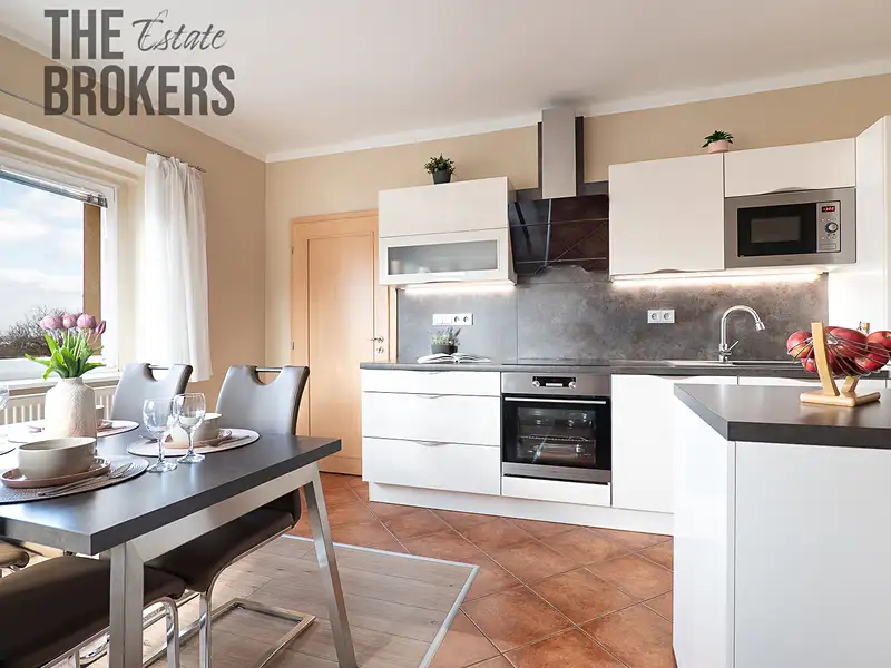 Prodej vícegeneračního domu 172 m², pozemek 678 m², Praha – náhled fotky 3