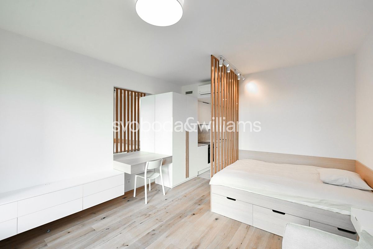 Pronájem bytu 1+kk 28 m²