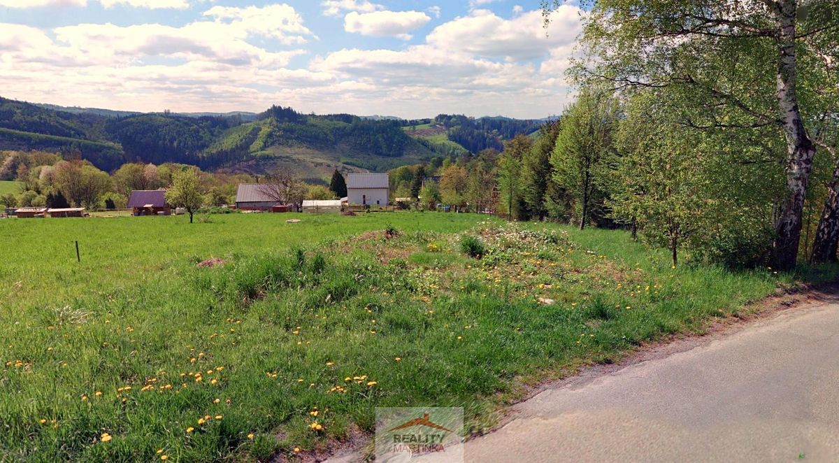 Prodej stavebního pozemku 1955 m²
