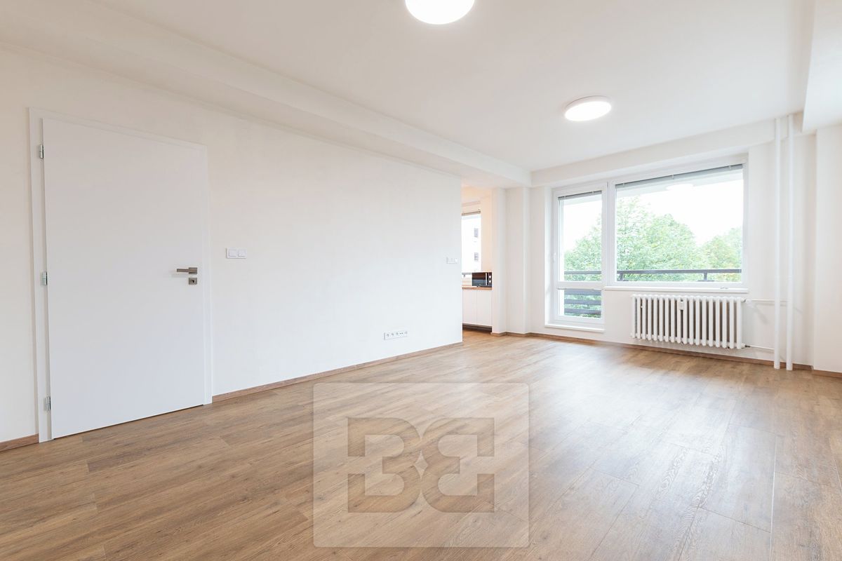 Pronájem bytu 2+kk 52 m² – fotografie 5