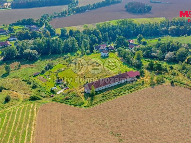 Gewerbefläche zum Kauf, 916 m² (2 von 7)