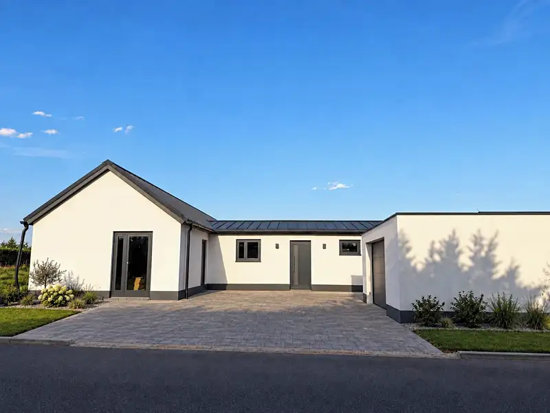 Prodej rodinného domu 198 m², pozemek 0 m², Nymburk – náhled fotky 2