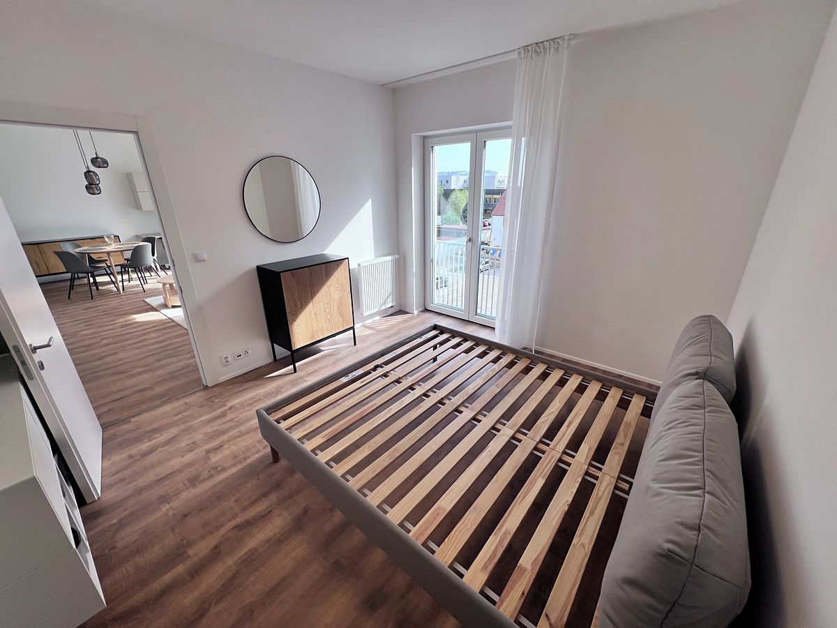 Pronájem bytu 2+kk 67 m² – fotografie 5