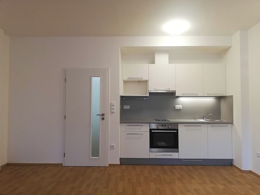 Pronájem bytu 1+kk 32 m²