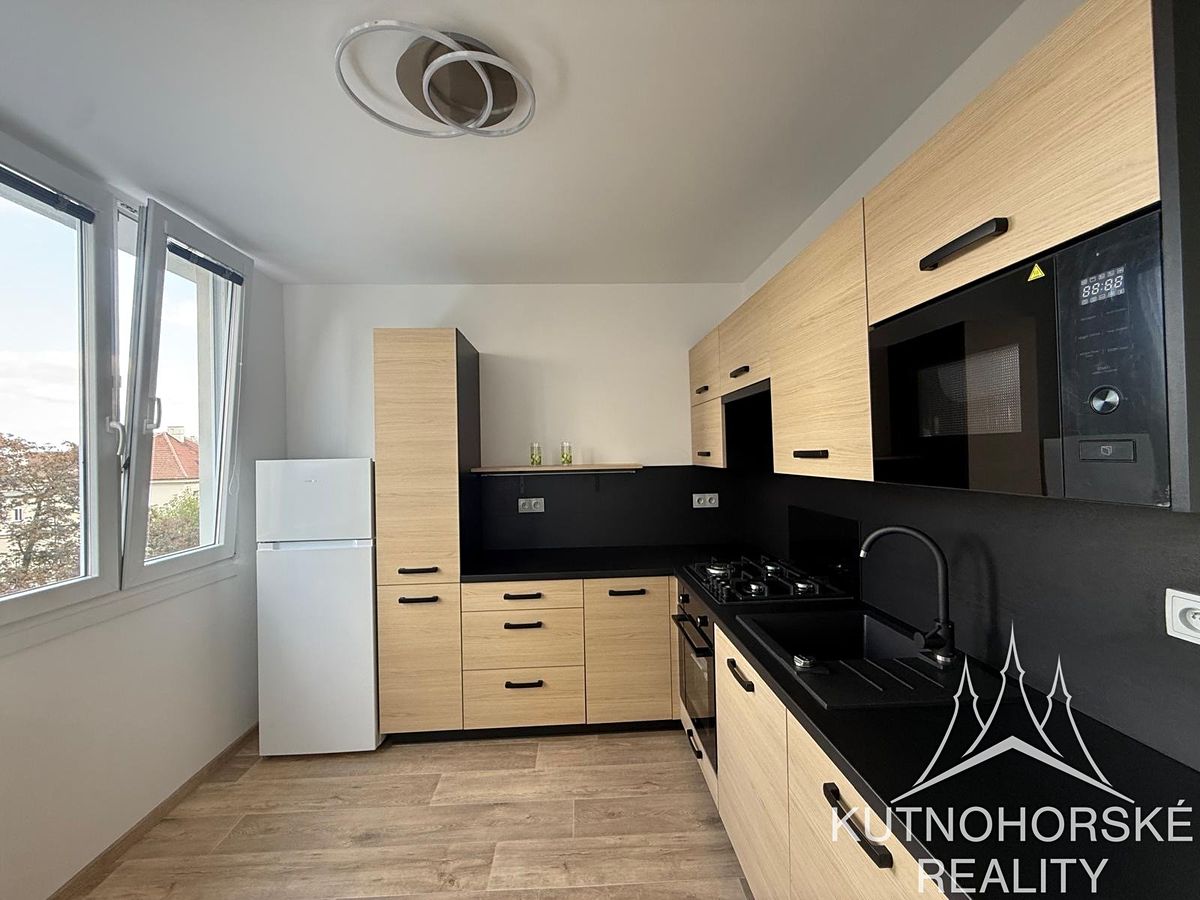 Pronájem bytu 2+1 61 m² – fotografie 2