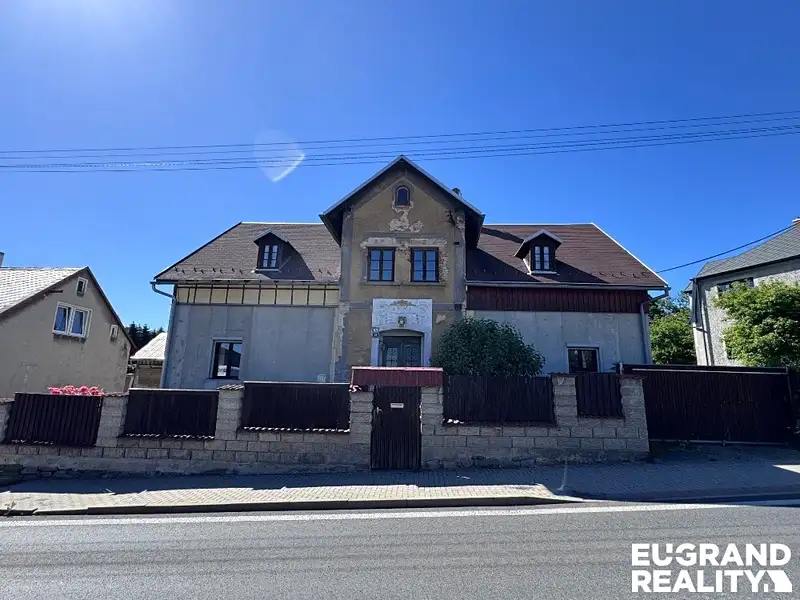 Prodej rodinného domu 226 m², pozemek 883 m², Rumburk – náhled fotky 2