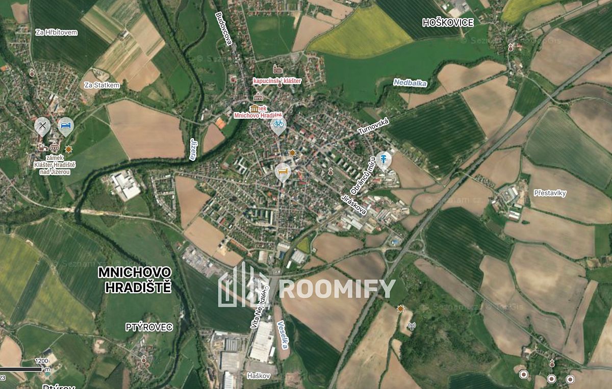Prodej rodinného domu 77 m², pozemek 200 m² – fotografie 2