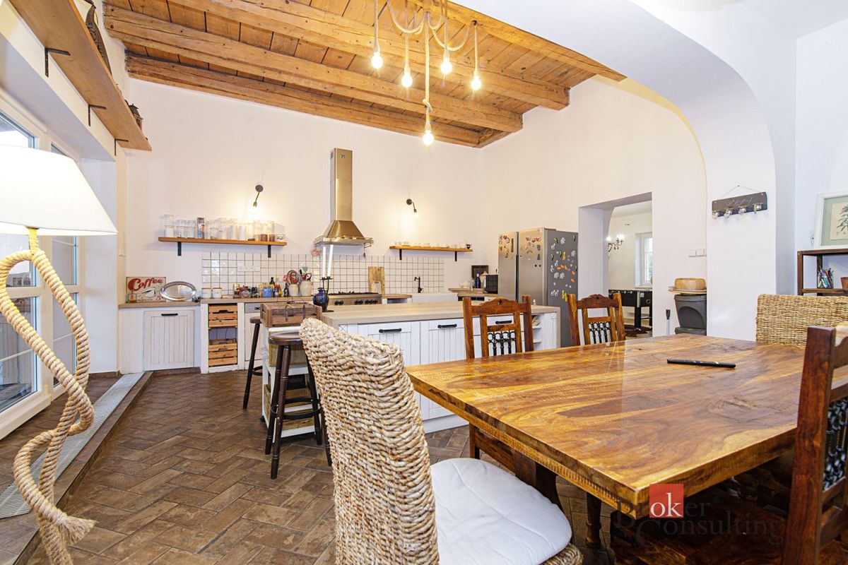 Pronájem rodinného domu 179 m², pozemek 1214 m² – fotografie 4