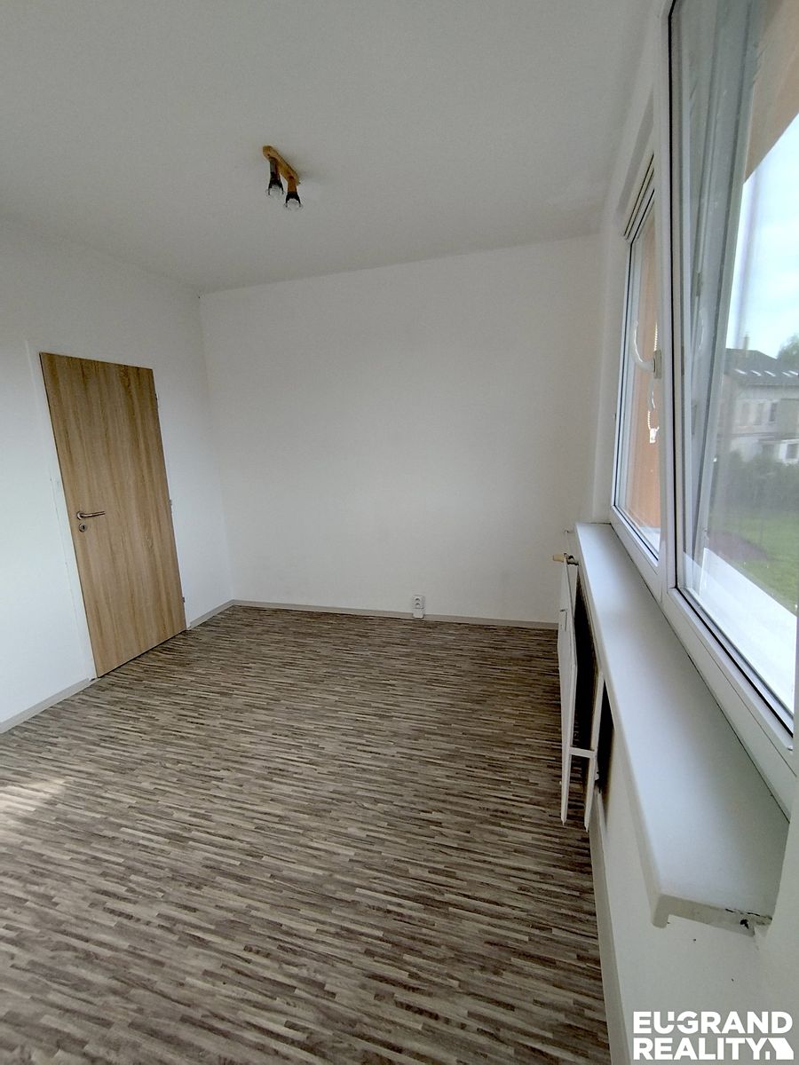 Pronájem bytu 3+1 70 m² – fotografie 3