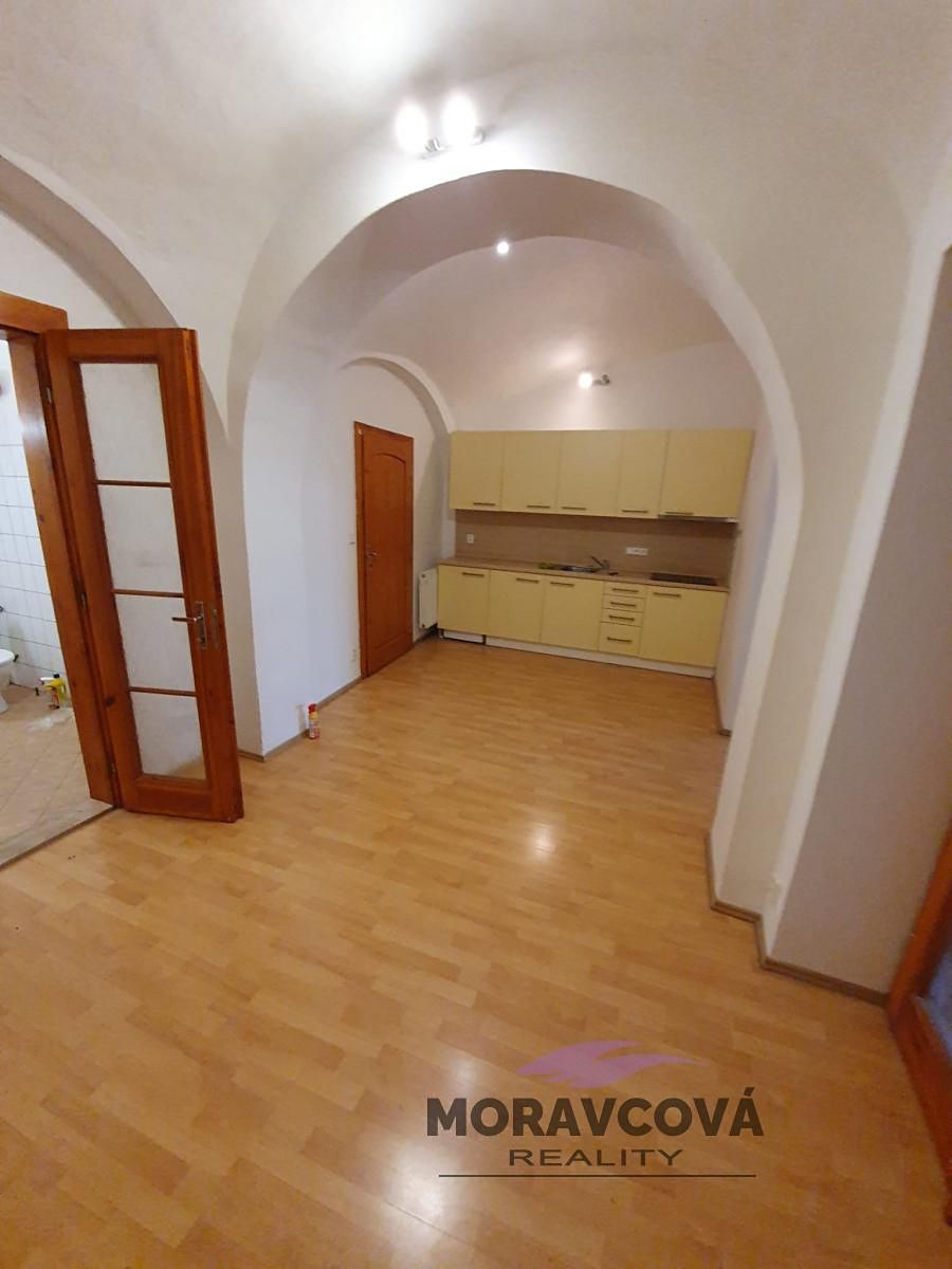 Pronájem bytu 3+kk 74 m² – fotografie 3