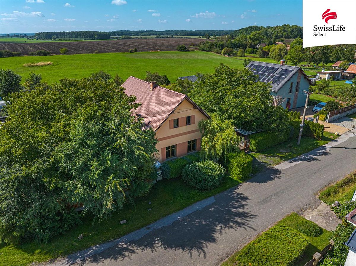 Prodej rodinného domu 76 m², pozemek 729 m² – fotografie 2