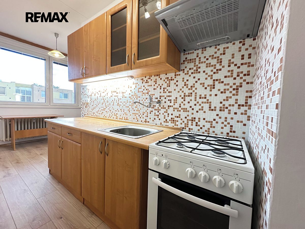Pronájem bytu 2+1 58 m² – fotografie 4