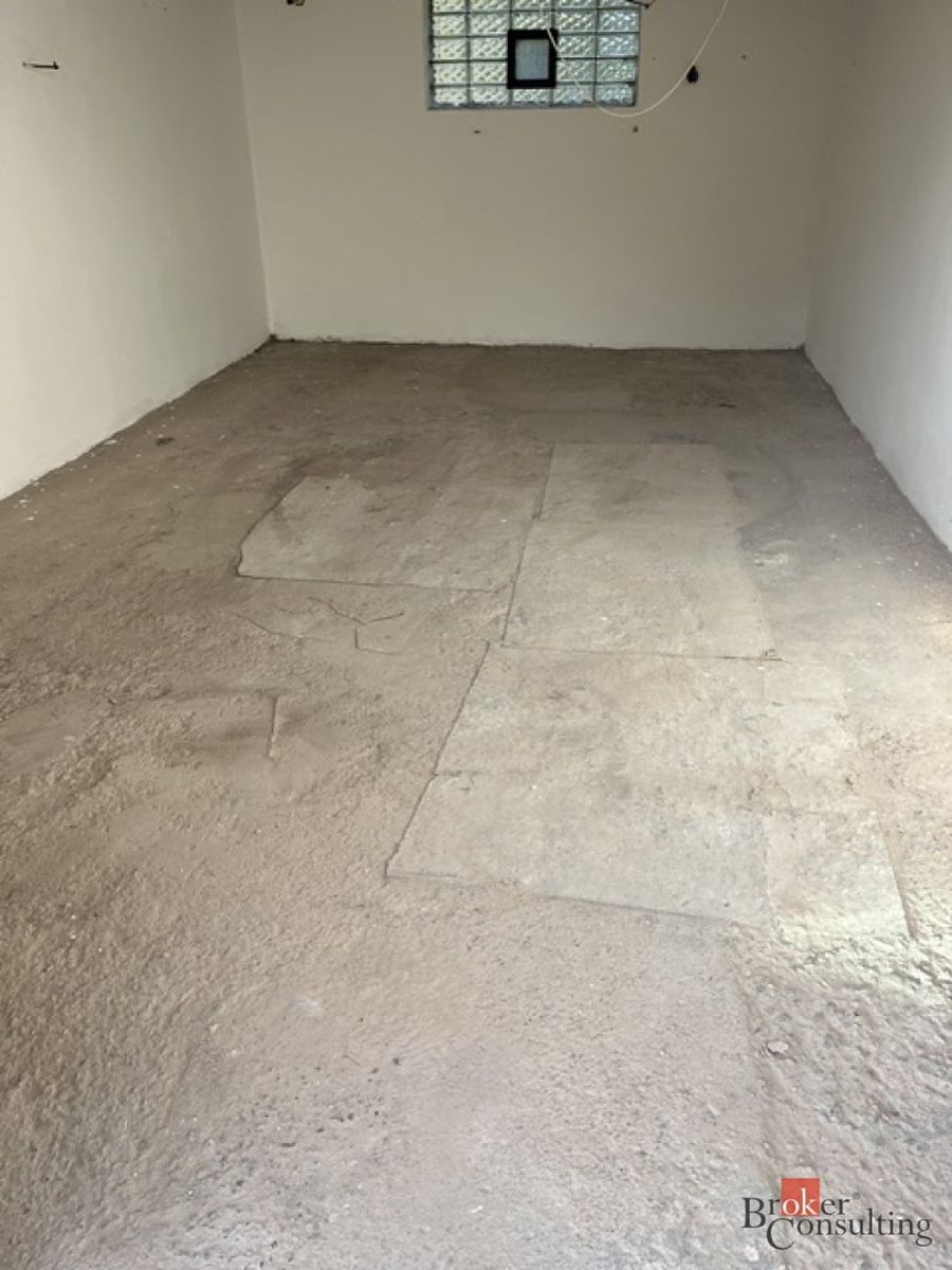 Prodej garáže 37 m² – fotografie 3