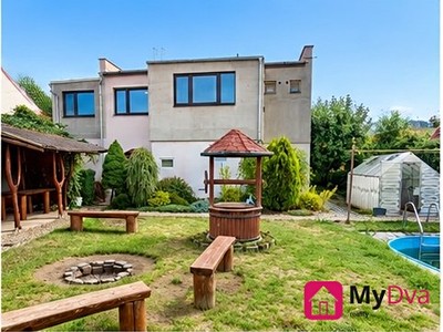 Pronájem  rodinného domu 202 m², pozemek 480 m²