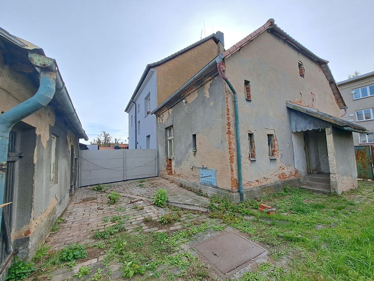 Prodej rodinného domu 107 m², pozemek 175 m² – fotografie 2