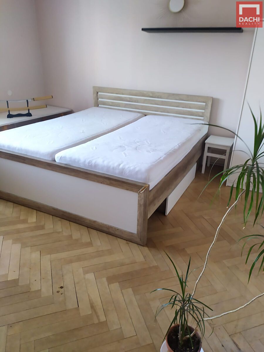 Pronájem bytu 2+1 64 m² – fotografie 4