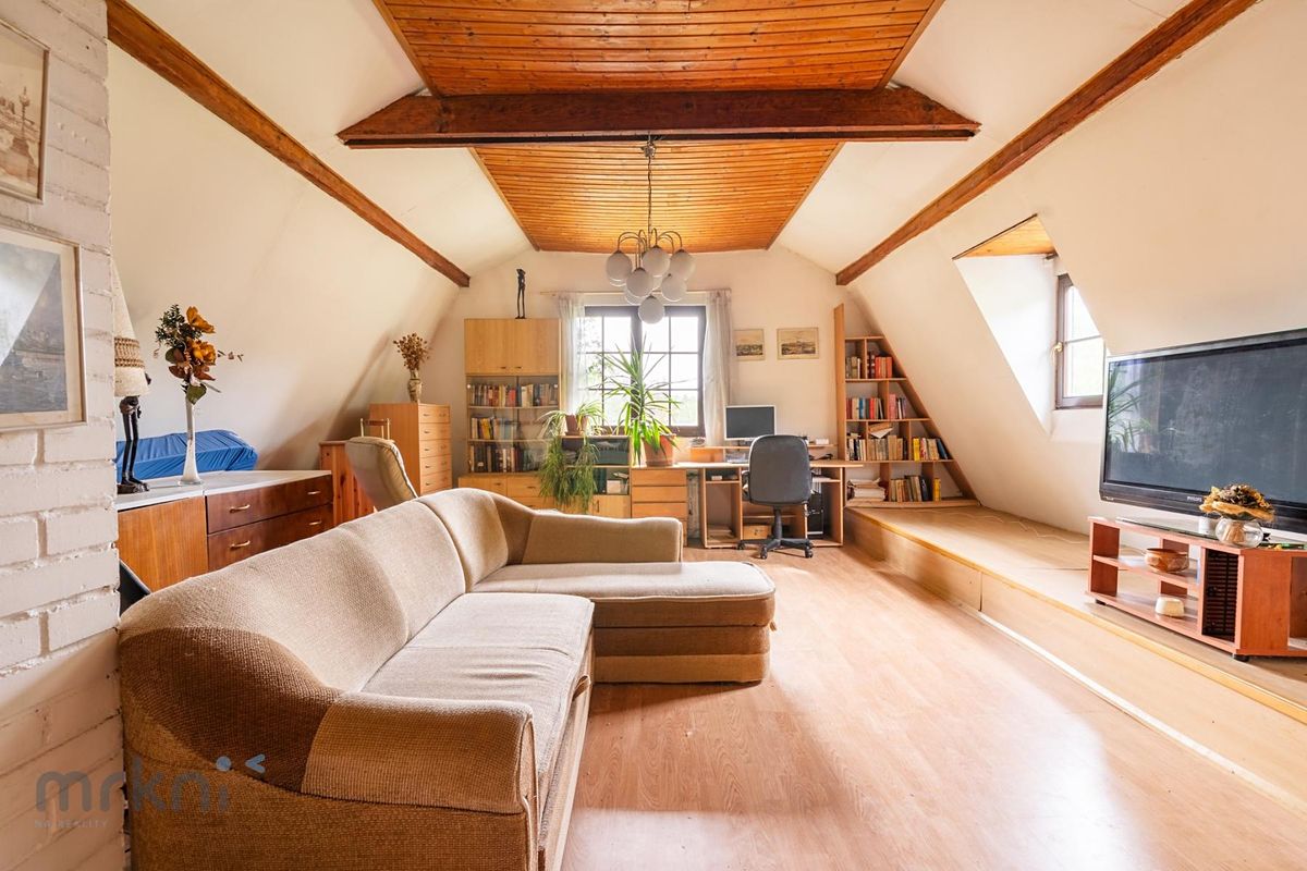 Prodej rodinného domu 100 m², pozemek 1219 m² – fotografie 3