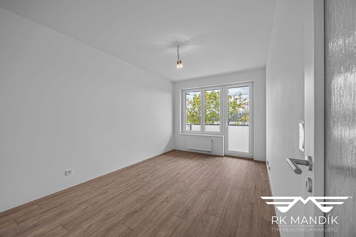 Pronájem bytu 2+kk 45 m² – fotografie 2