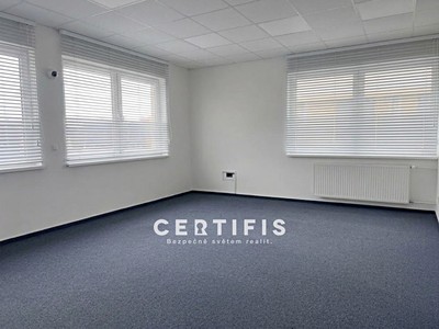 Pronájem komerčního prostoru, 35 m² (2 z 4)