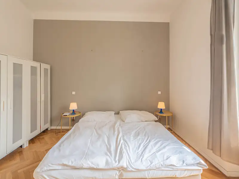 Pronájem bytu 1+1 38 m², Praha – náhled fotky 3