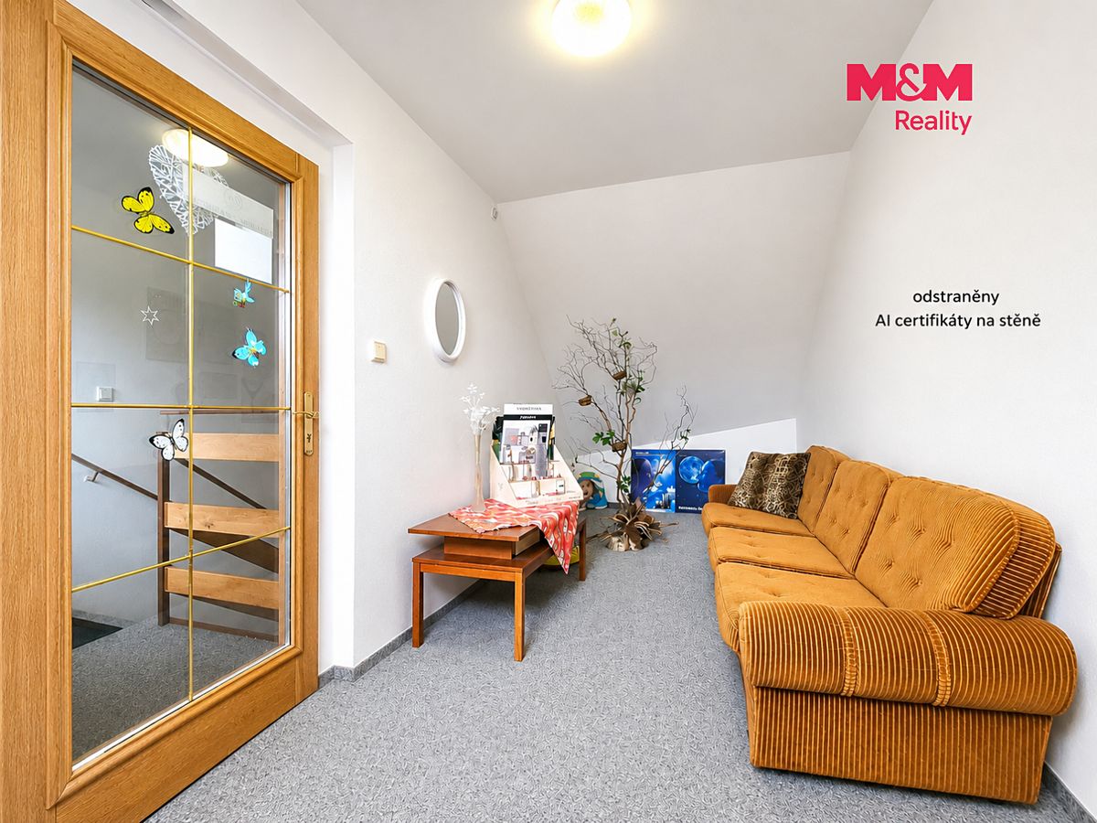 Pronájem obchodního prostoru 39 m² – fotografie 2