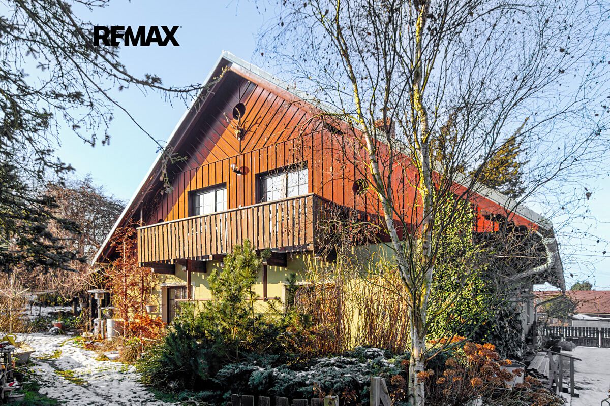 Prodej vícegeneračního domu 267 m², pozemek 2283 m², Dolní Bousov – fotka 1 z 3