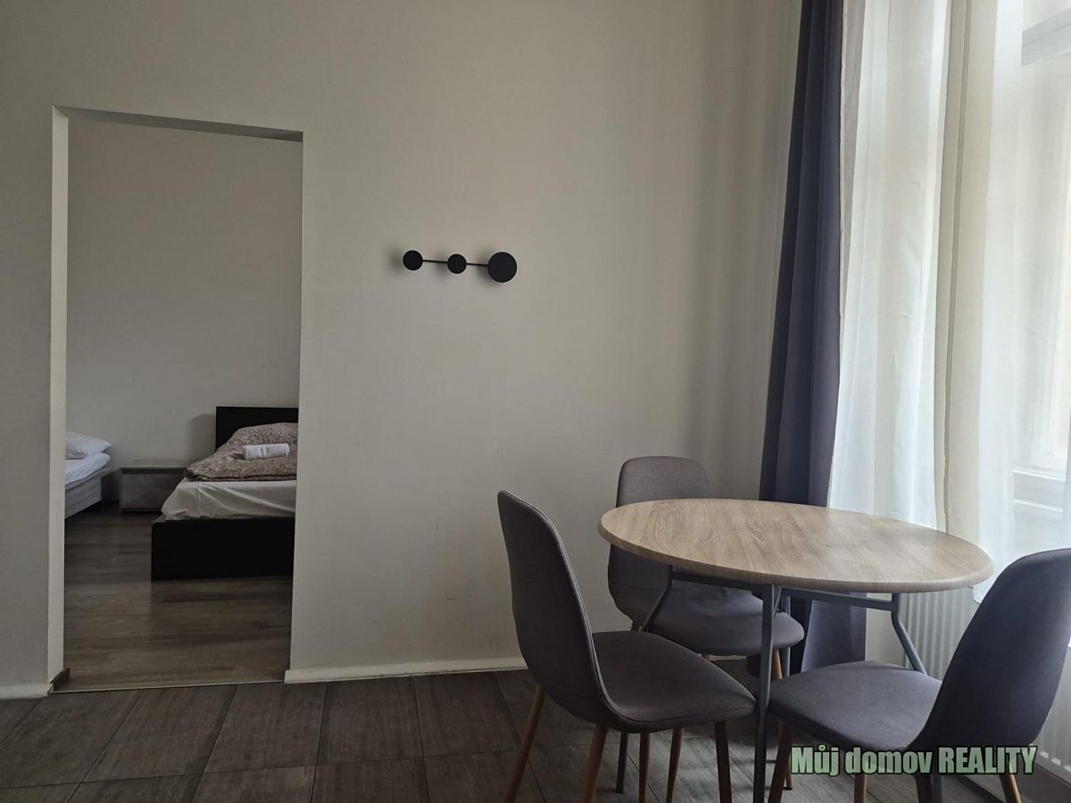 Pronájem bytu 1+1 40 m² – fotografie 3