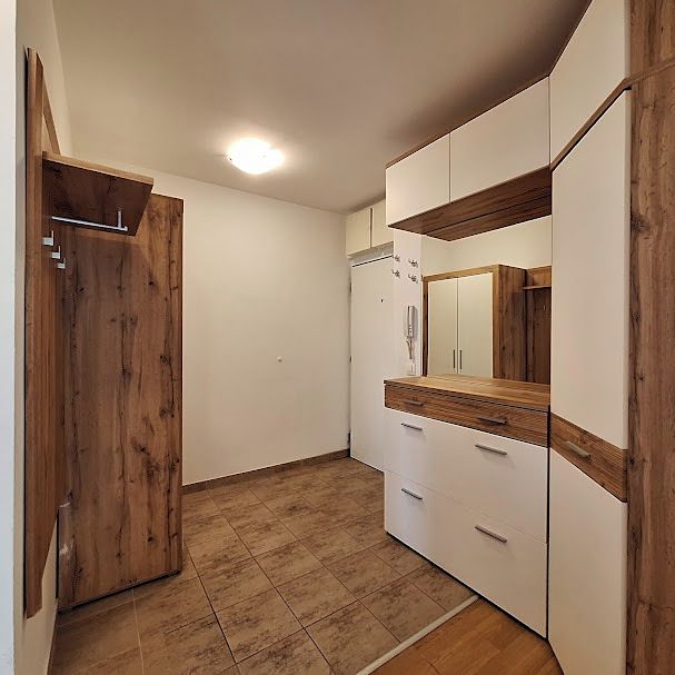 Pronájem bytu 2+1 42 m² – fotografie 2