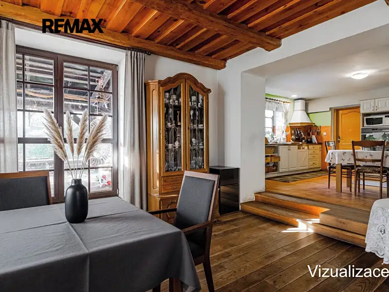 Prodej vícegeneračního domu 267 m², pozemek 2283 m², Dolní Bousov – náhled fotky 3