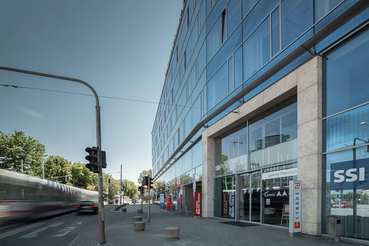 Pronájem kanceláře 210 m² – fotografie 3