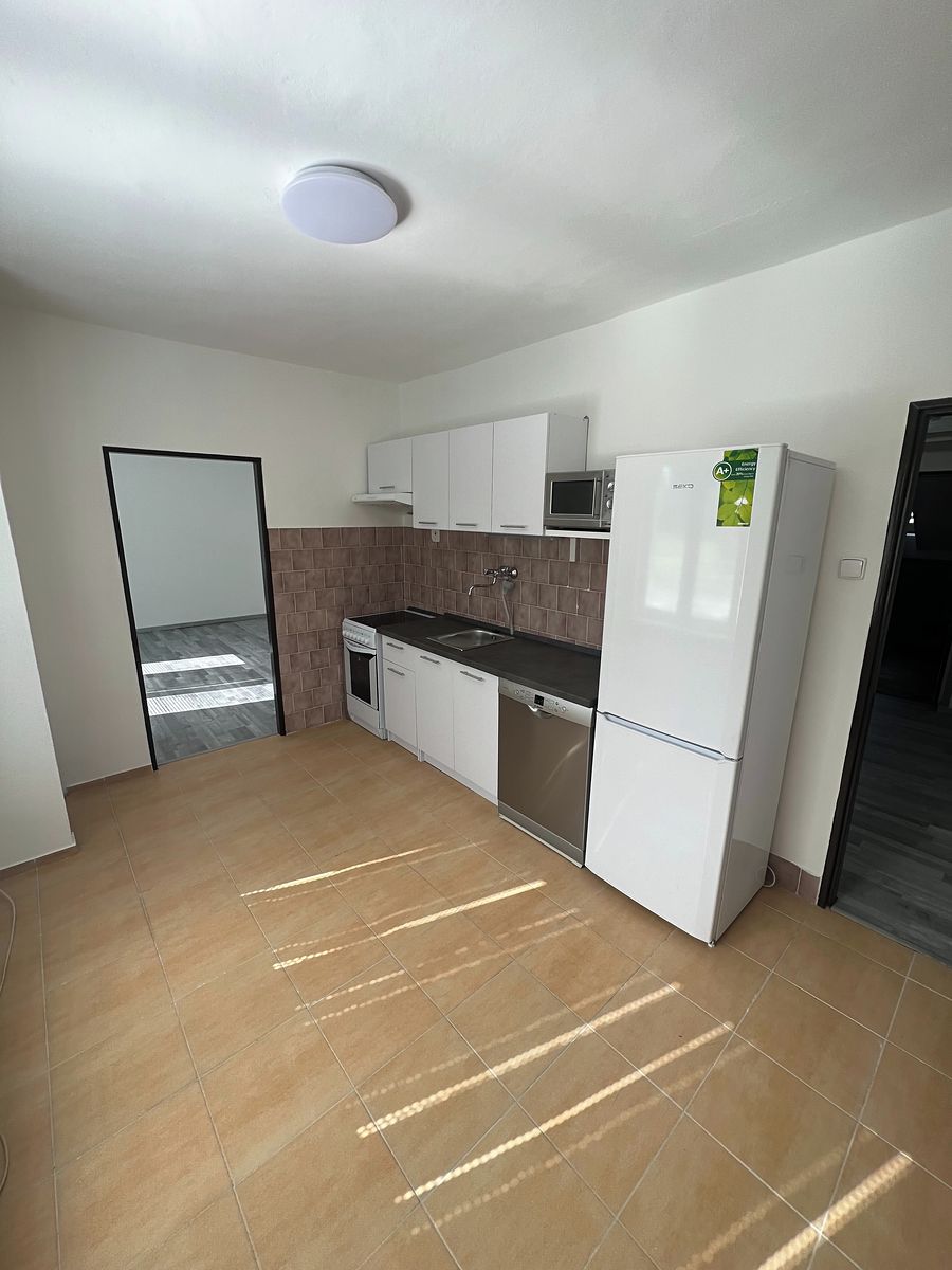 Pronájem bytu 2+1 70 m² – fotografie 5