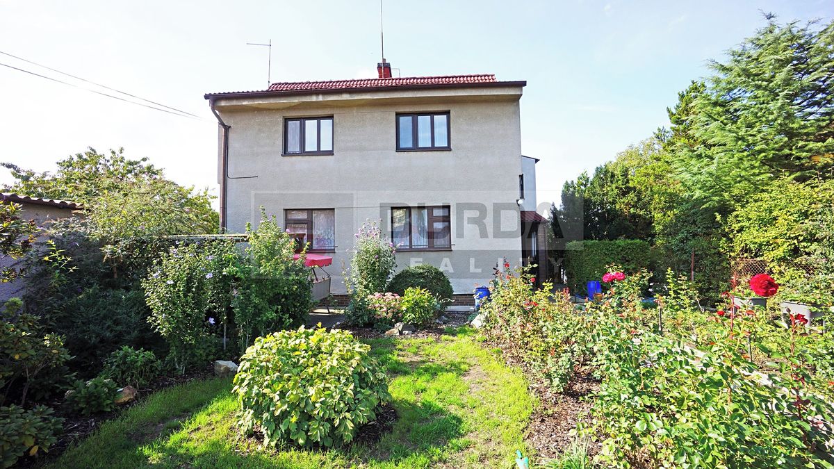 Prodej rodinného domu 190 m², pozemek 597 m²