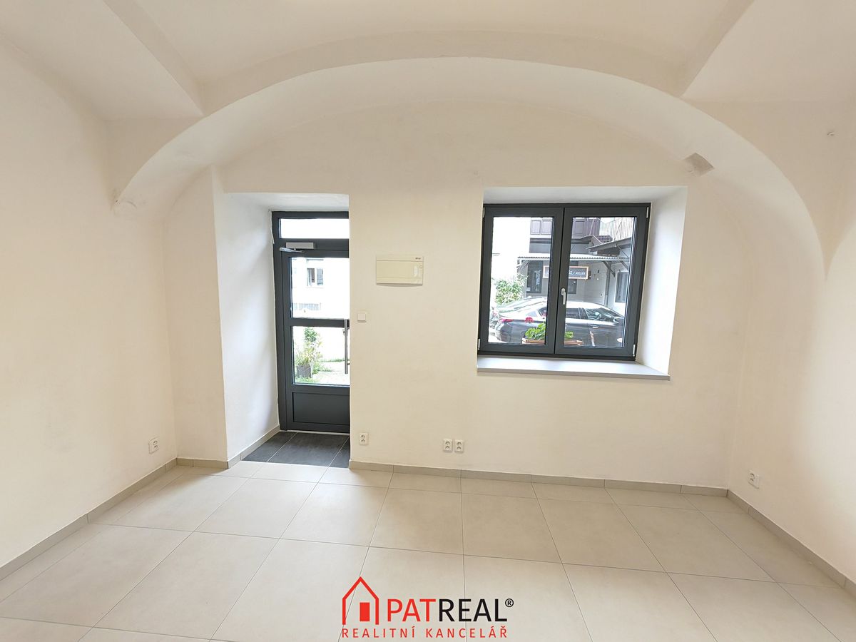 Pronájem kanceláře 40 m² – fotografie 4