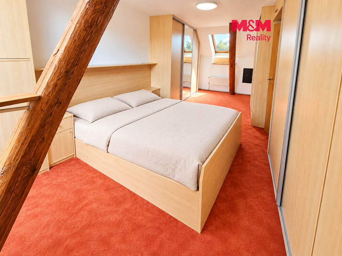 Pronájem bytu 3+kk 99 m²