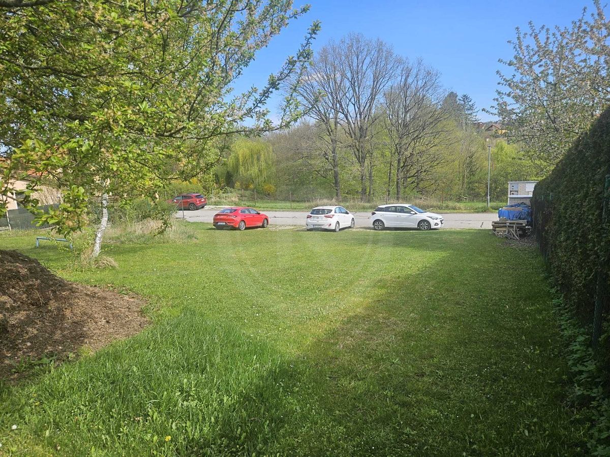 Prodej stavebního pozemku 652 m², Srubec – fotka 1 z 3