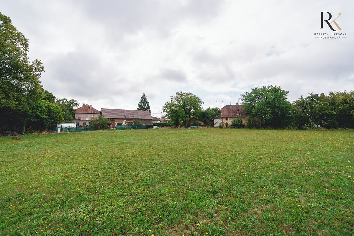 Prodej stavebního pozemku 719 m² – fotografie 4