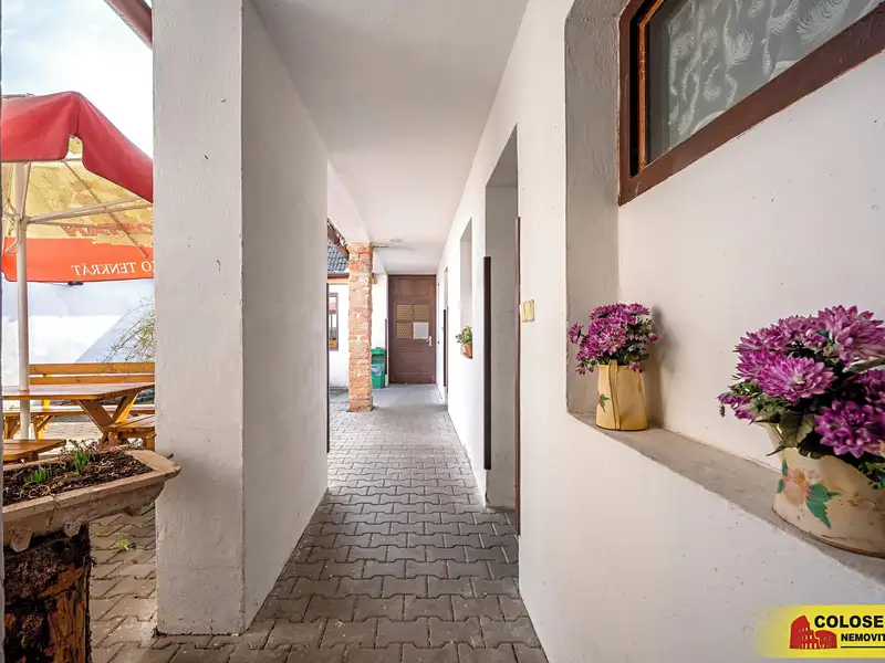 Prodej restaurace 127 m², Šanov – náhled fotky 3