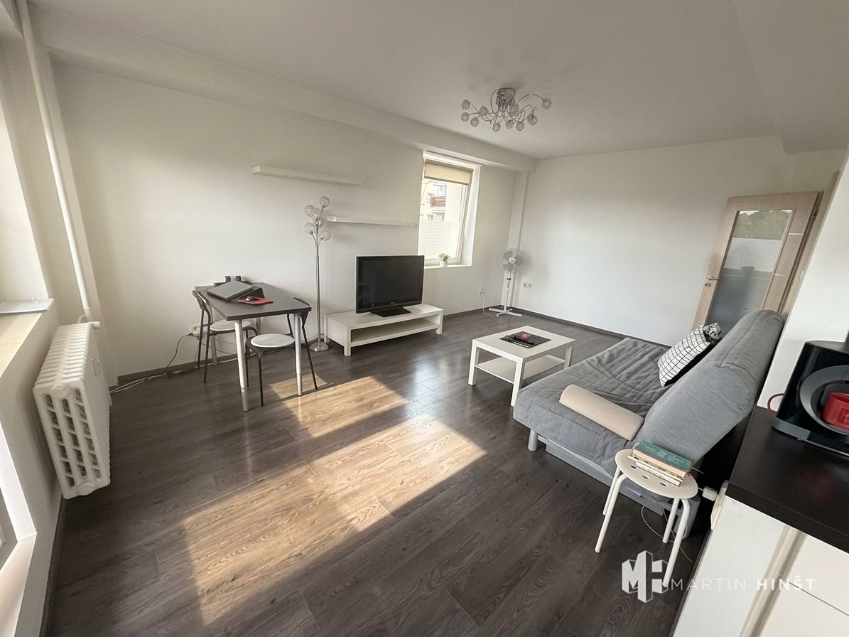 Pronájem bytu 2+kk 49 m² – fotografie 5