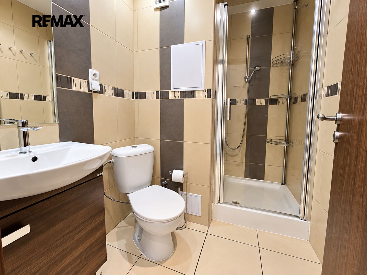 Pronájem bytu 1+1 35 m² – fotografie 3