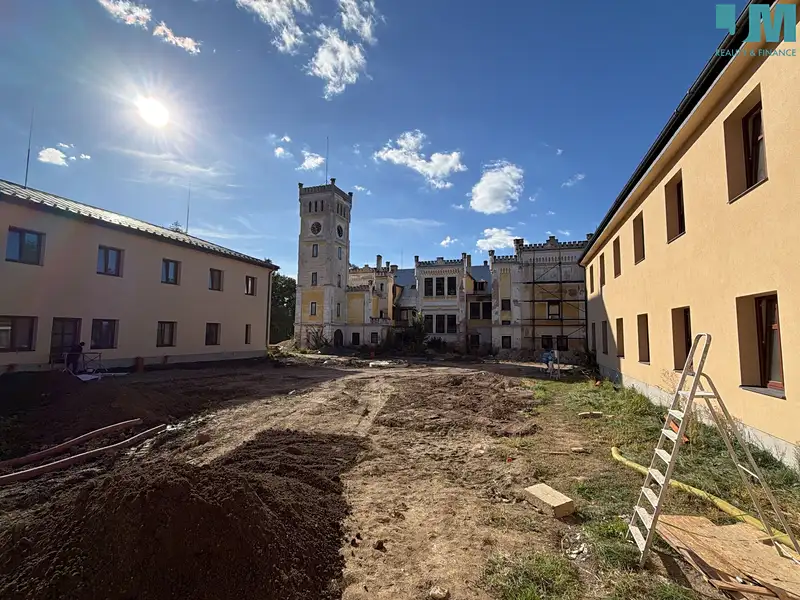 Prodej bytu 3+kk 112 m², Býchory – náhled fotky 1