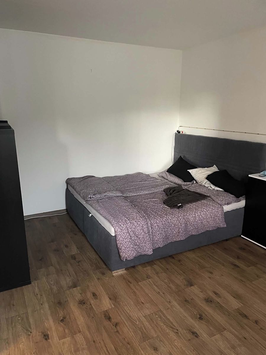Pronájem bytu 1+1 38 m² – fotografie 2